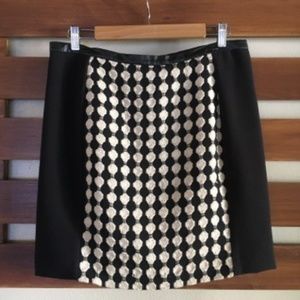 H & M Black/Cream Pattern Faux Leather Trim skirt